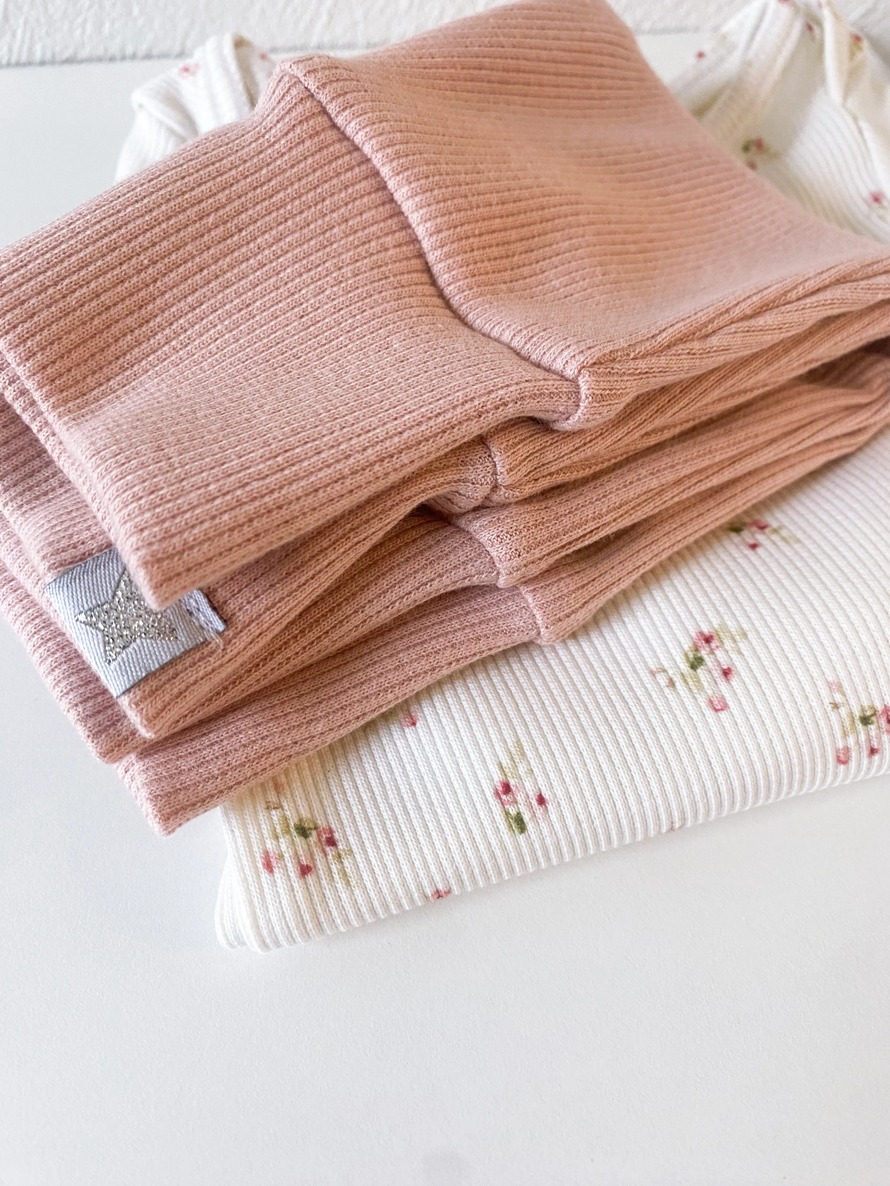 Zion Ribbed Pink Leggings